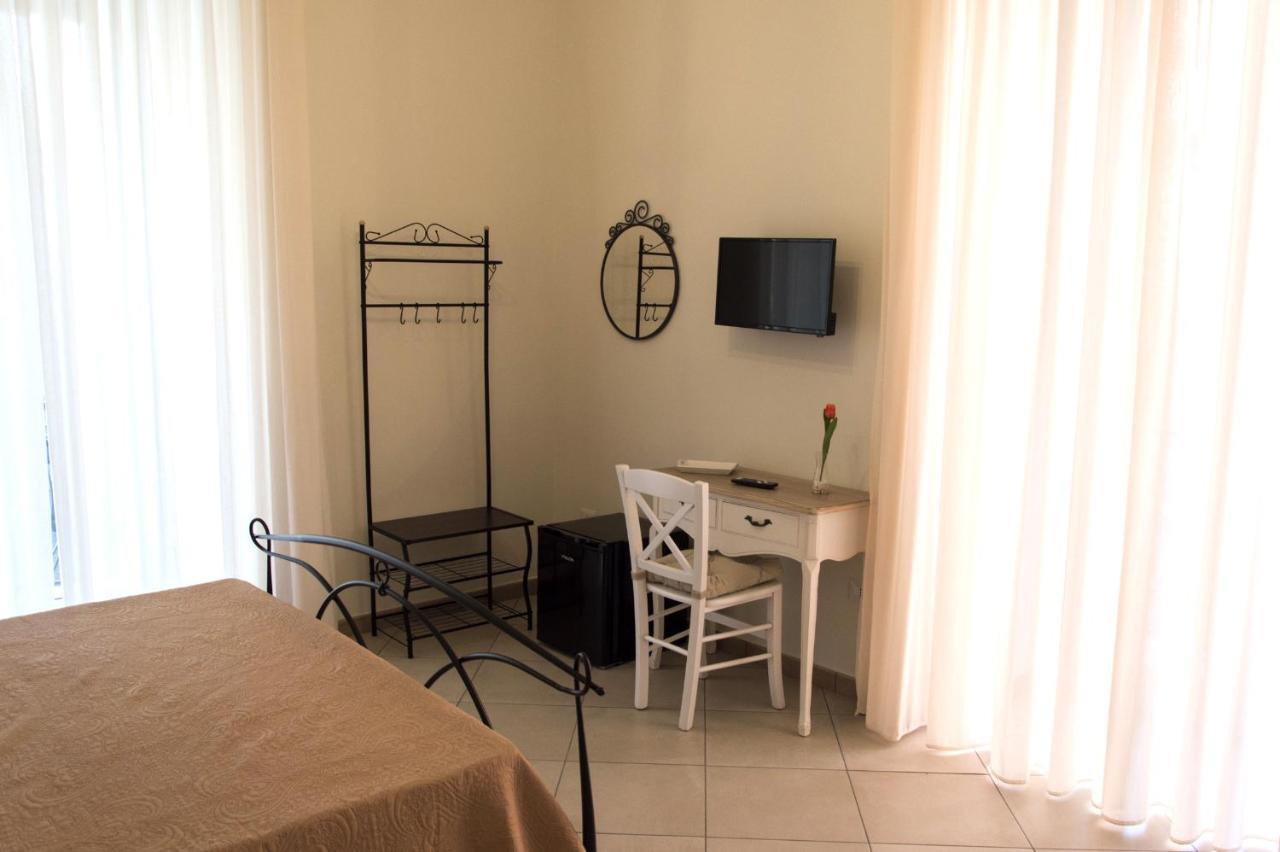 B&B La Rosa Dei Venti Naples Exterior photo