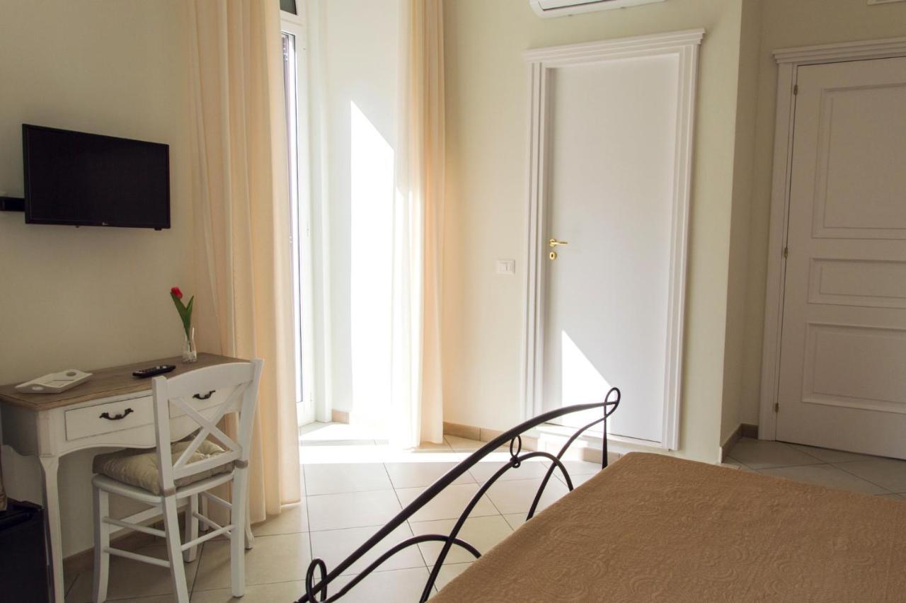 B&B La Rosa Dei Venti Naples Exterior photo